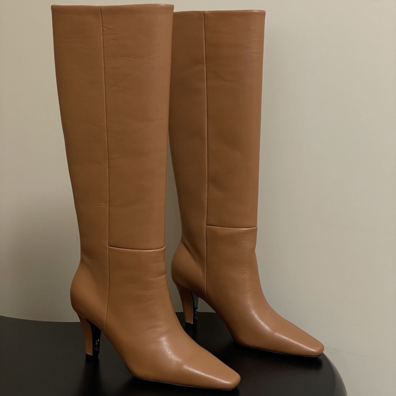 Y51 boots